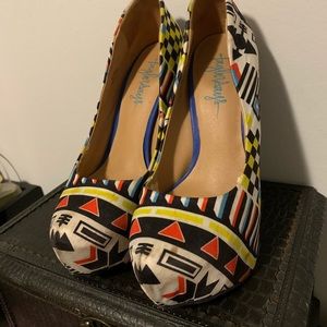 Very rare Taylor says platform heels